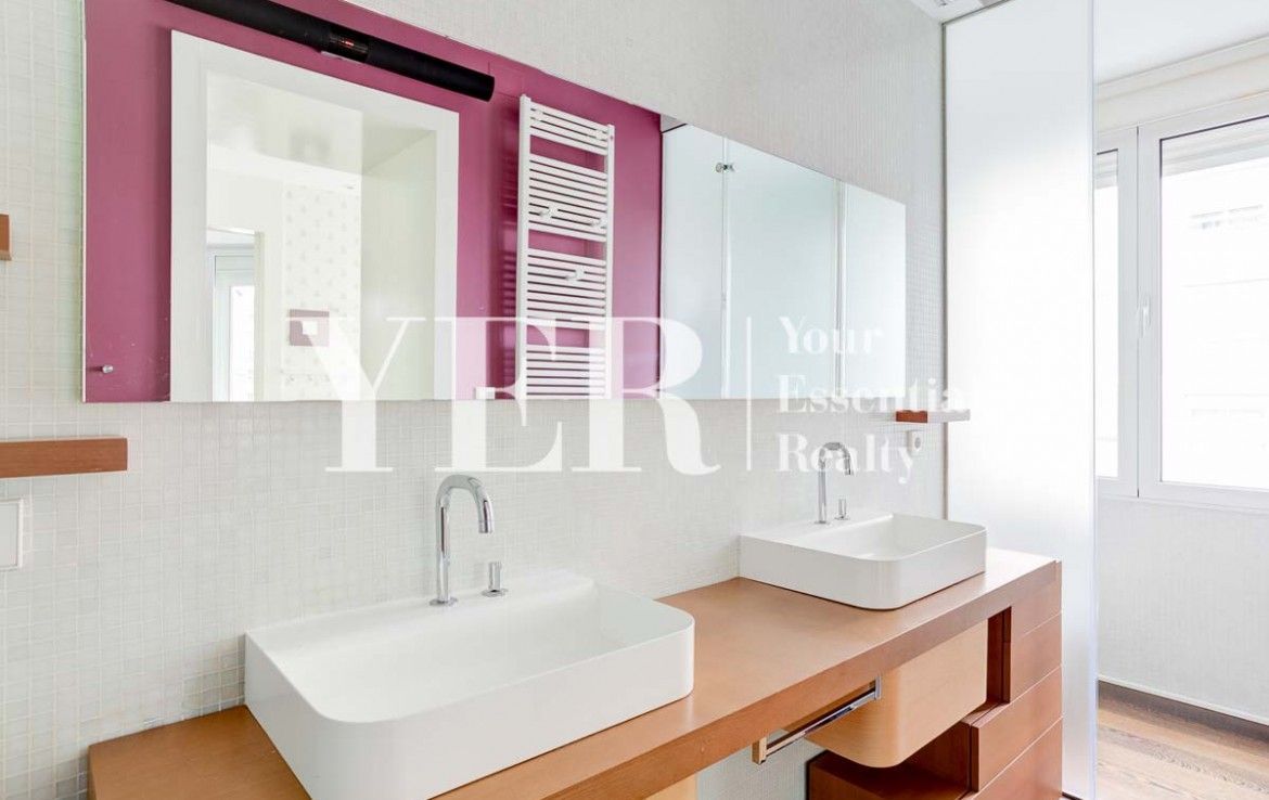Property for sale in Alicante centre with sea view port-16