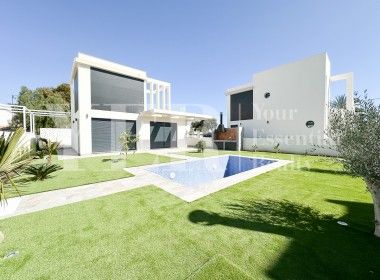 25 MARANVILLAS