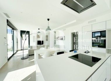 8 MARANVILLAS