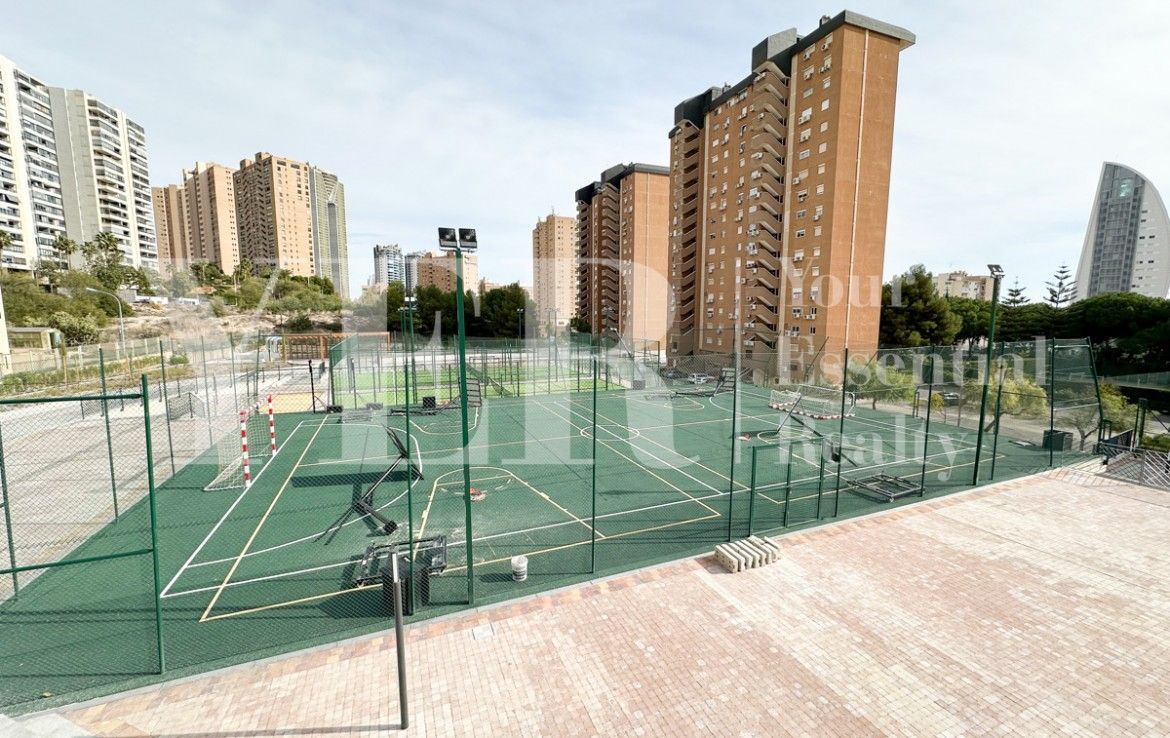 BENIDORM BEACH YER21-0200