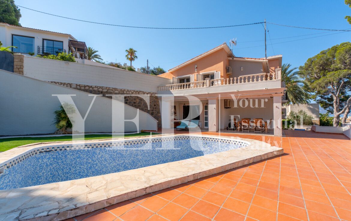 Villa en venta Altea entre mar Mascarat