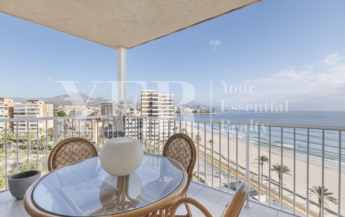 Piso en venta en Calle de Montgomit playa muchavista el campello