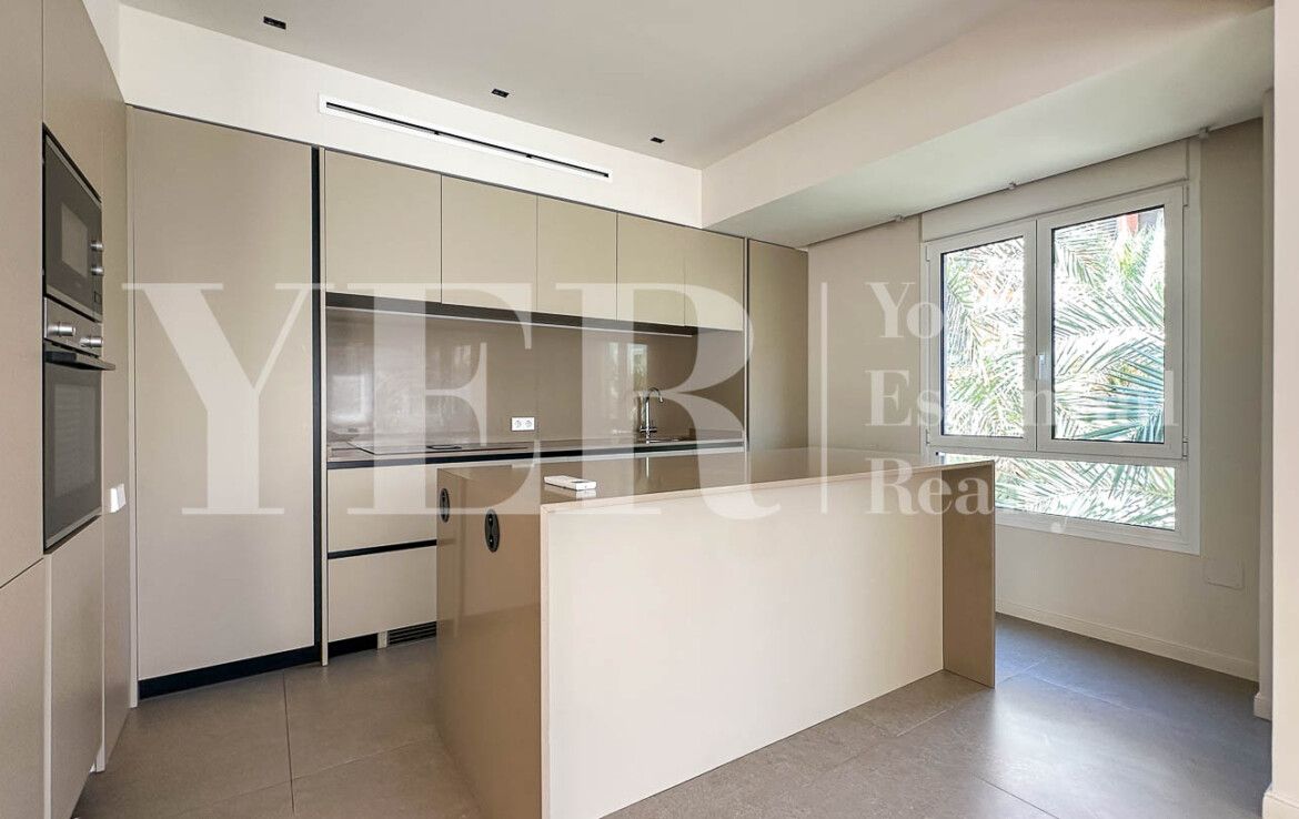 Piso en venta en CL Maestro Barbieri Mercado Alicante