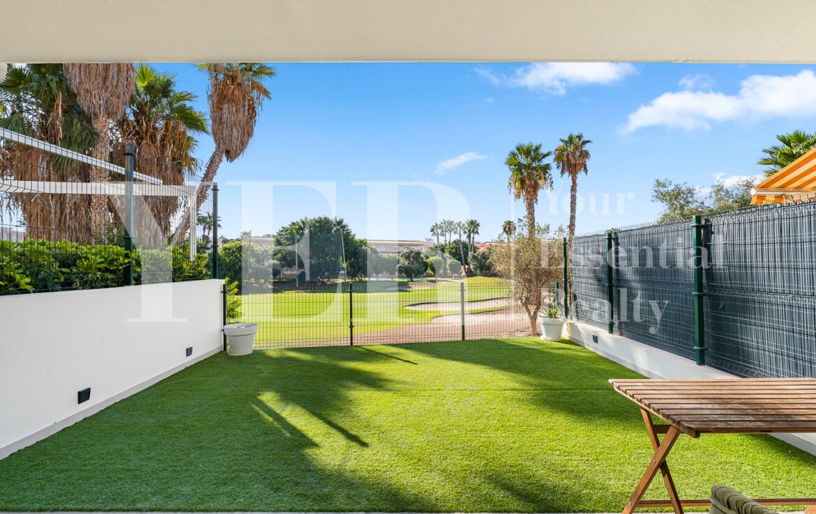 Chalet adosado en venta en Avenida del Locutor Vicente Hipólito s/n
Alicante Golf, Alicante / Alacant