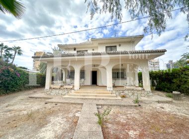 Casa o chalet independiente en venta en CL Tabarca Playa Muchavista, El Campello
